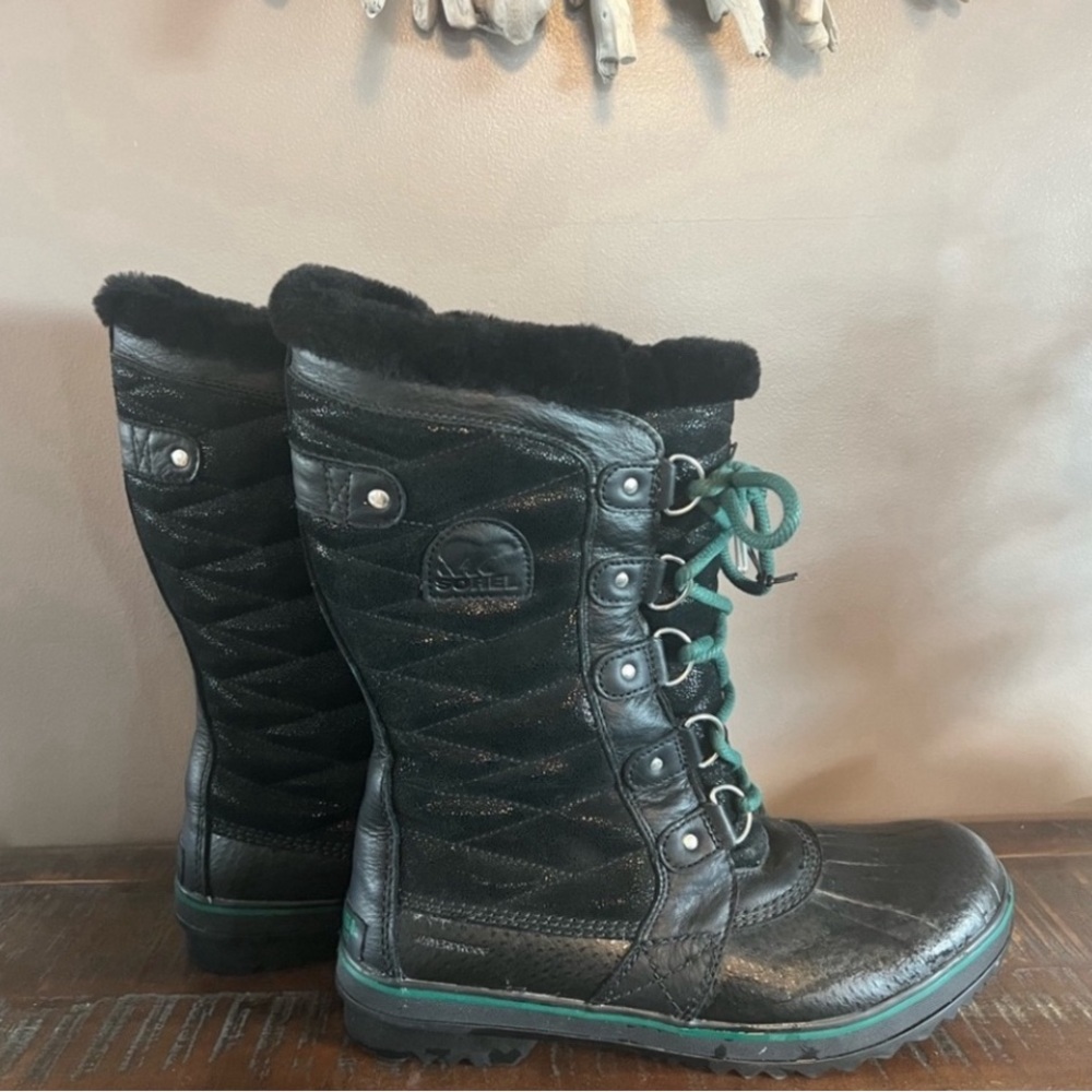 Sorel boots‎